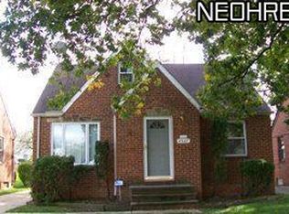 4527 Grantwood Dr, Parma, OH 44134