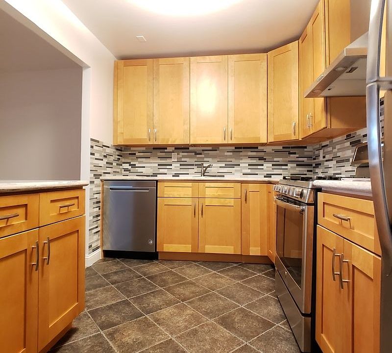 1st image of 2461 27th St APT 3