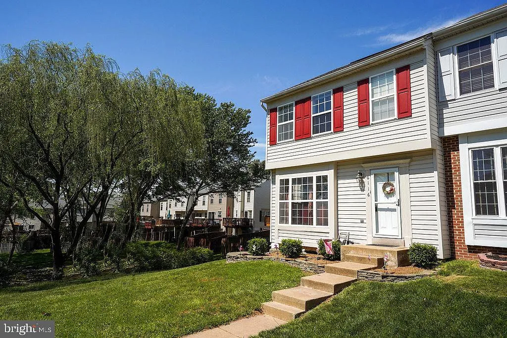 6116 Kendra Way - UL 2 — Photo 3