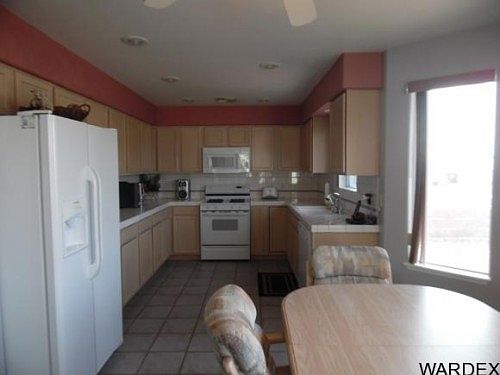 5th image of 6006 S Iroquois Ct