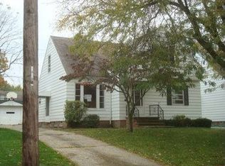 4242 Lambert Rd, South Euclid, OH 44121