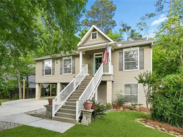 717 Woodridge Blvd, Mandeville, LA 70471