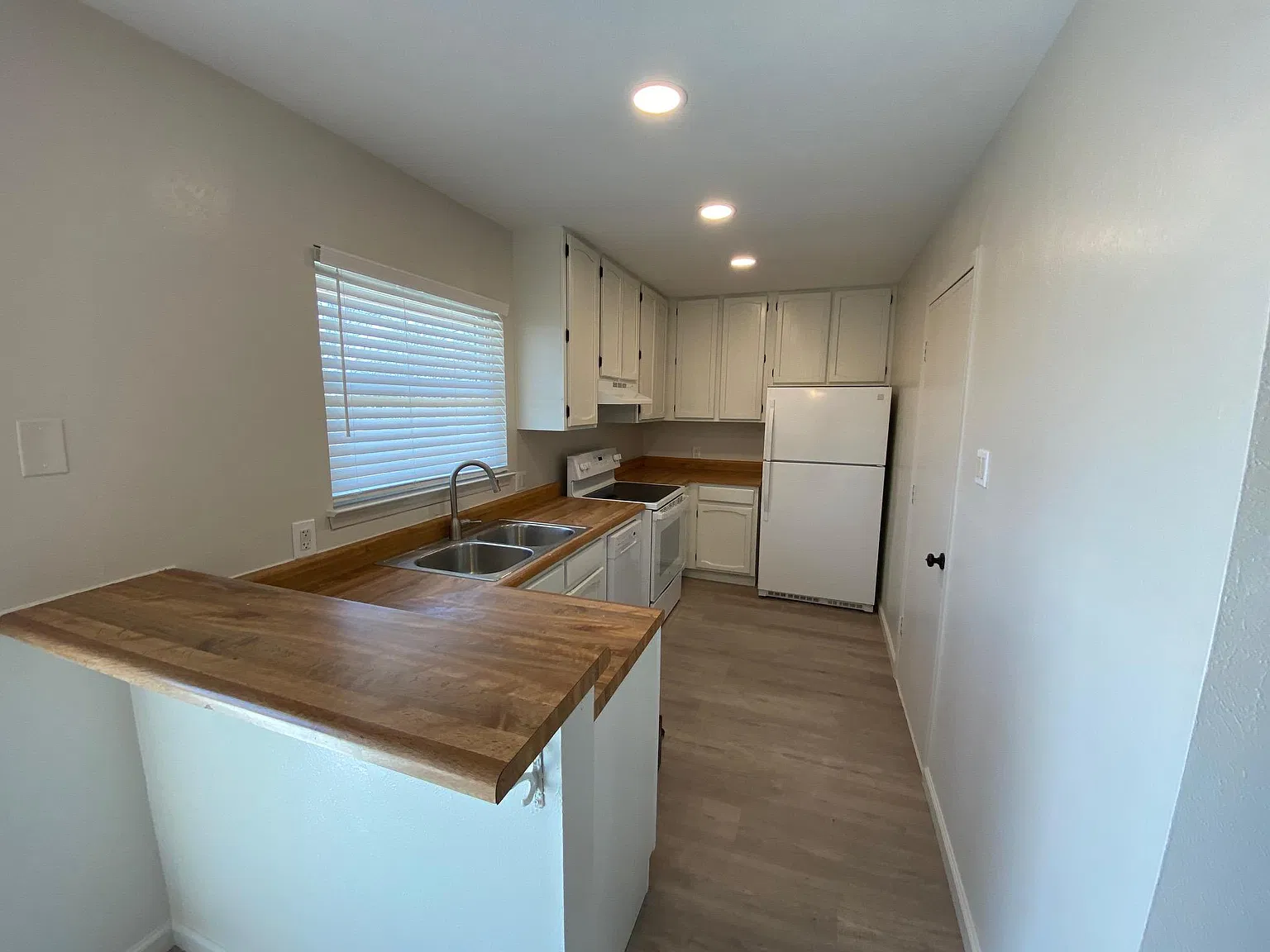 3 bed, 1148 sqft, $1,295 — Photo 4