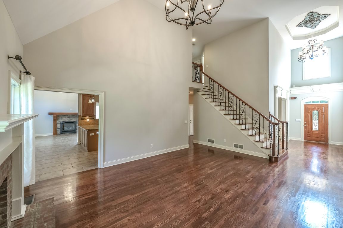 Living Area Ceiling Height