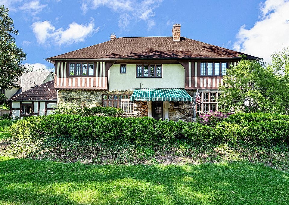 1st image of 6 Annwood Ln