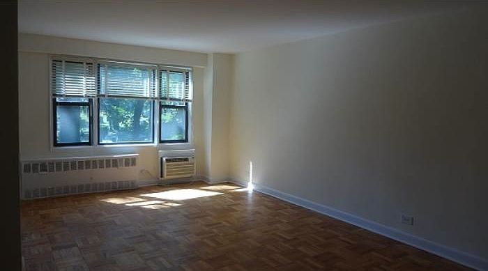 1st image of 123 82nd Ave