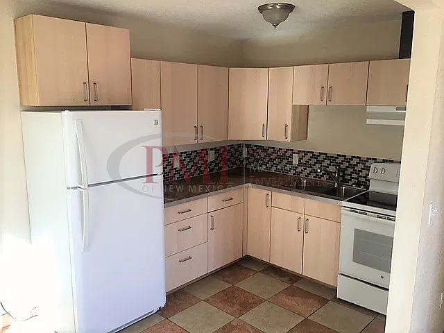 701 Fourth Street Apt. A — Photo 3