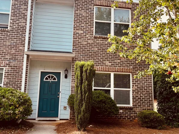 1070 Binghampton Cir, Bogart, GA 30622