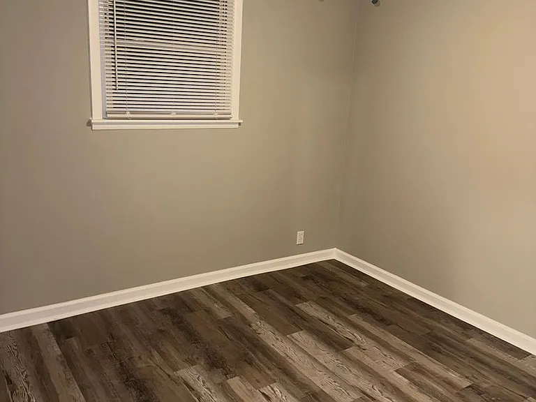 725 Kent Dr — Photo 4