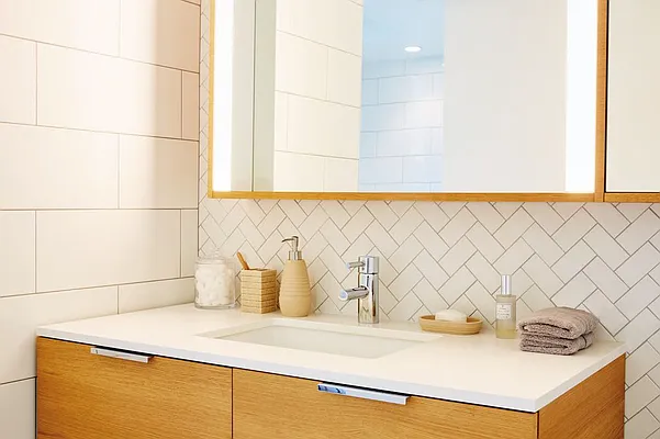 Rented by The Durst Organization | media 7