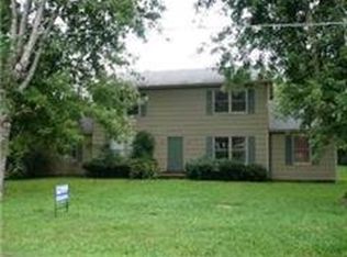 2553 Carriage Dr, Murfreesboro, TN 37128
