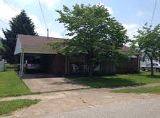 2757 5th St, Nitro, WV 25526