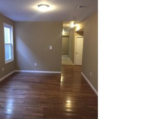 472 S 16th St #1, Newark, NJ 07103