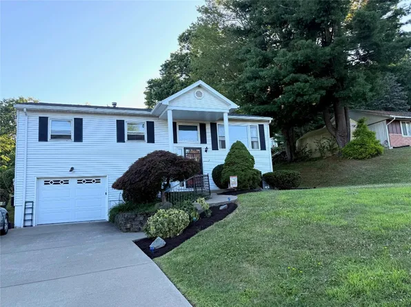 117 Skye Island Dr, Endicott, NY 13760