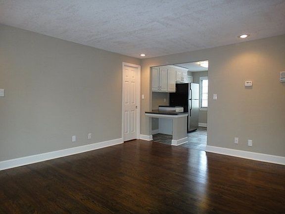 3rd image of 4537 Holly St APT 3