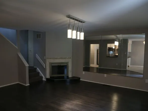 24538 Cashmere Ct #1, Southfield, MI 48033