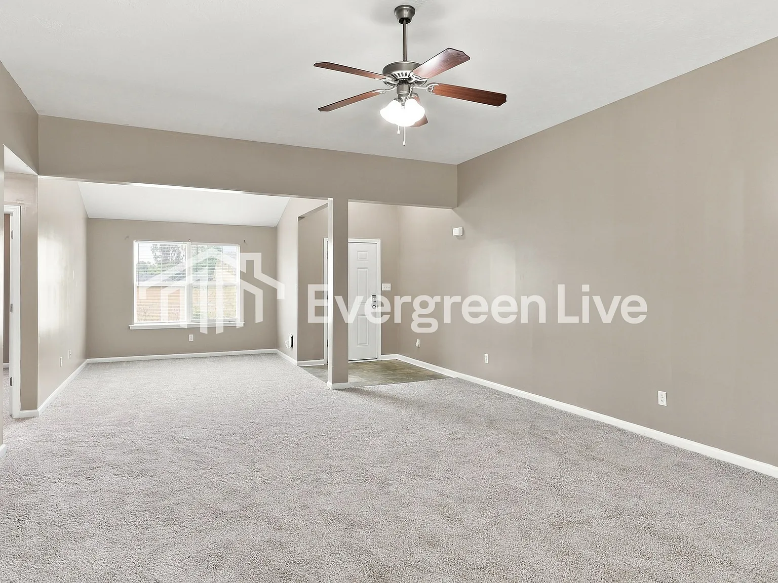 3 bed, 2.0 bath, 1702 sqft, $1,695 — Photo 4