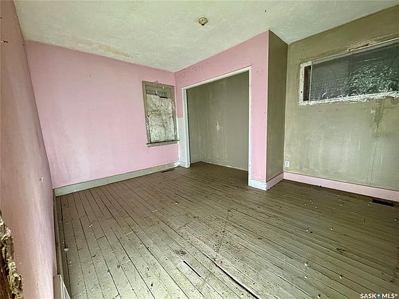 4th image of 200 Otter STREET
