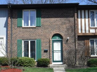 12 Kensington Loop, Elgin, IL 60123