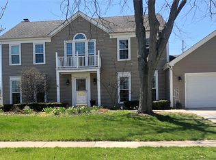 1128 Dorset Dr, Wheaton, IL