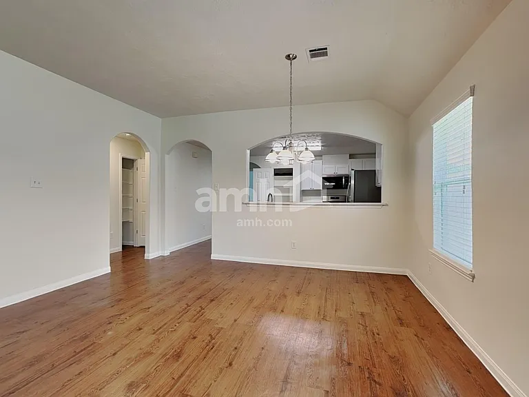 12006 Jillian Crossing Dr — Photo 5