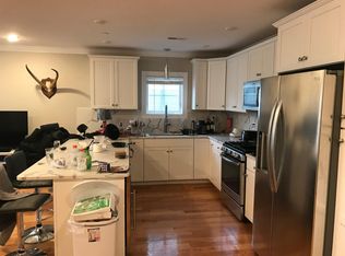 116-118 Holland St #2E, Somerville, MA 02144