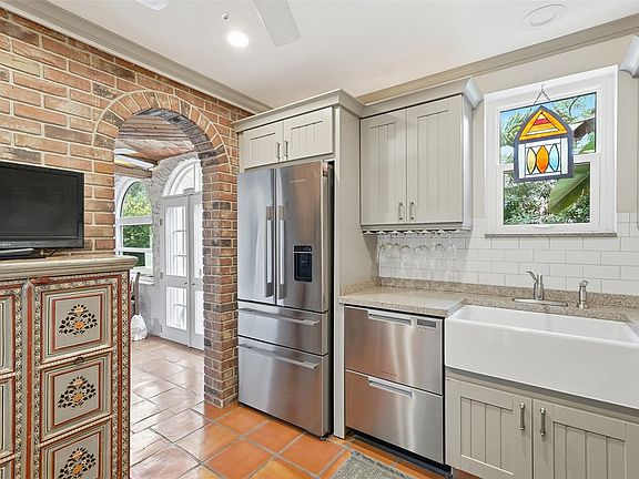 4th image of 317 SW 16th Street