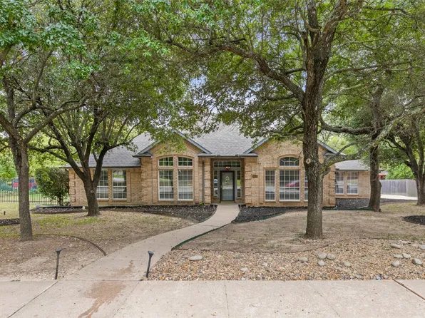 1818 Rocky Creek Dr, Duncanville, TX 75137