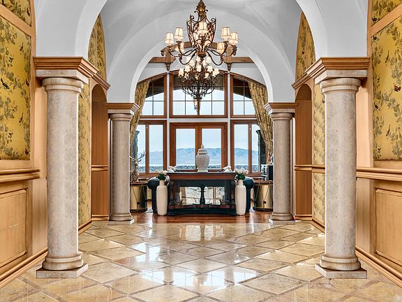 4th image of 4601 N Foothill Dr