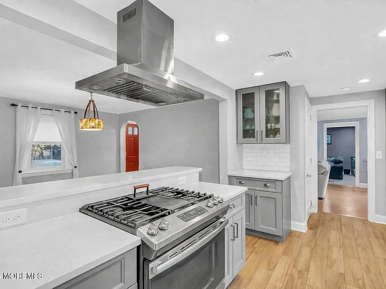 416 Roosevelt Ave — Photo 12