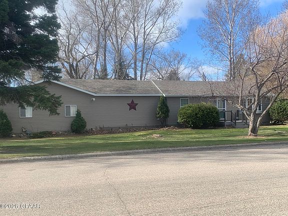 3rd image of 704 Hornung Ave