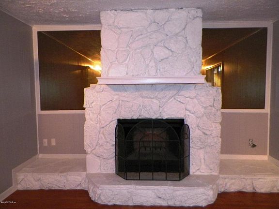 4th image of 2367 Betsy Dr