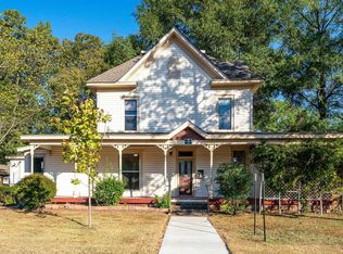 822 Donaghey Ave, Conway, AR 72034