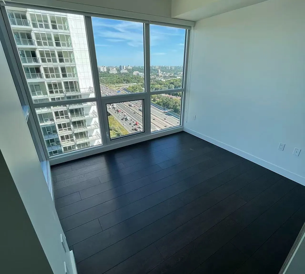 3 bed, $4,000 — Photo 4