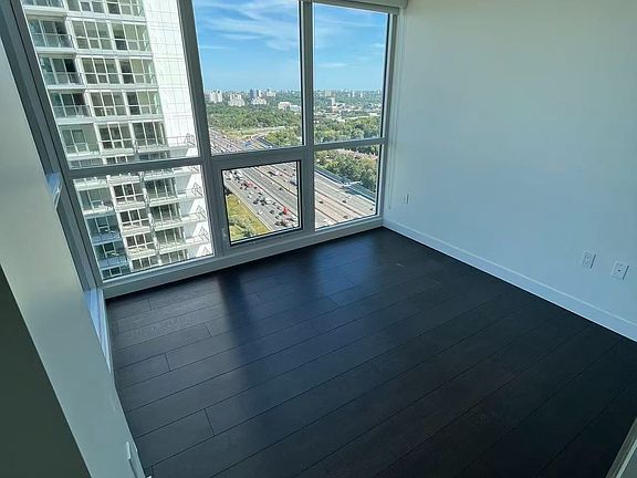 4th image of 85 McMahon Dr #2808