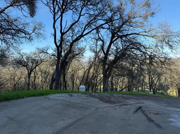 14571 Brown Ln, Burson, CA 95225