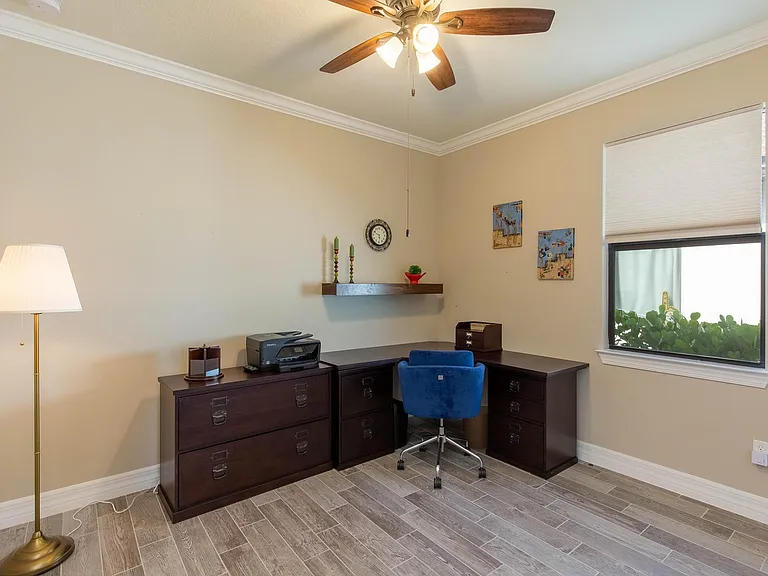8161 Hanoverian Dr — Photo 15