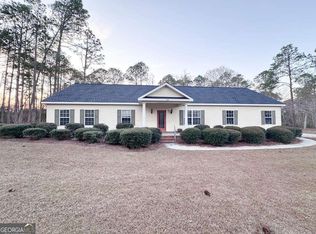 444 Aiken Cir, Lyons, GA 30436