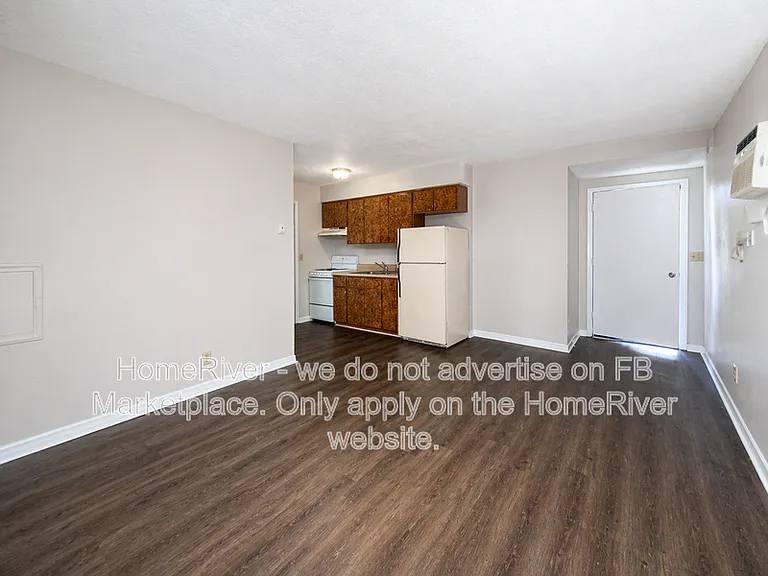 3405 N 34th St #C — Photo 2