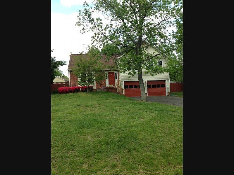 1st image of 7123 Runnymede Trl