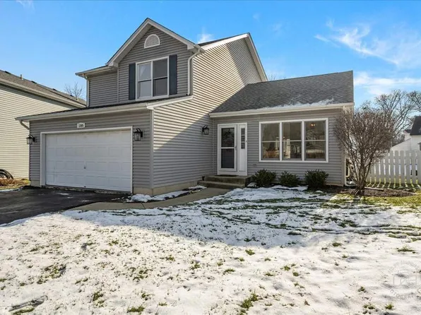 1305 Fox Meadow Ct, St Charles, IL 60174
