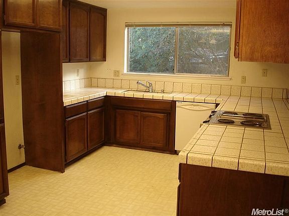 5th image of 1413 Vista Creek Dr