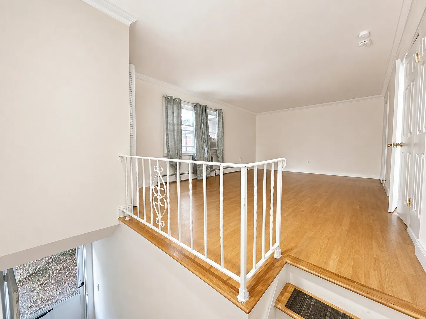 1 bed, 850 sqft, $1,950 — Photo 3