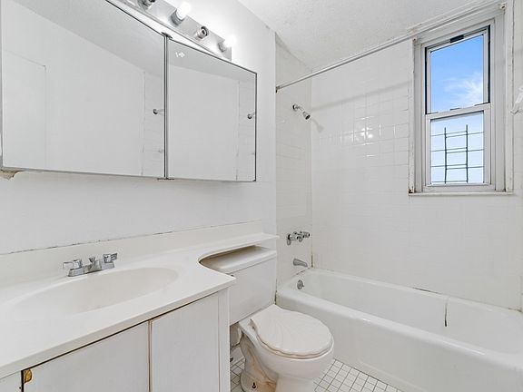 4th image of 41-40 Union St #8-D