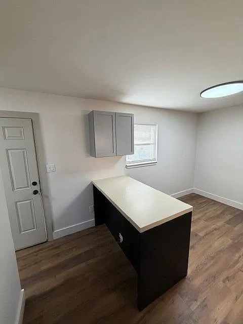 3 bed, 1.0 bath, 1100 sqft, $1,750 — Photo 4