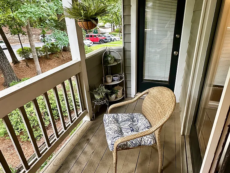 128 Warm Springs Cir — Photo 12