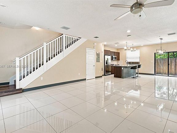 3rd image of 10455 NW 82nd St #12