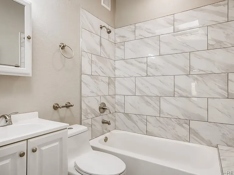 4352 Josephine St — Photo 7