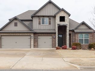 1530 Blue Moon Rd, Centerton, AR 72719