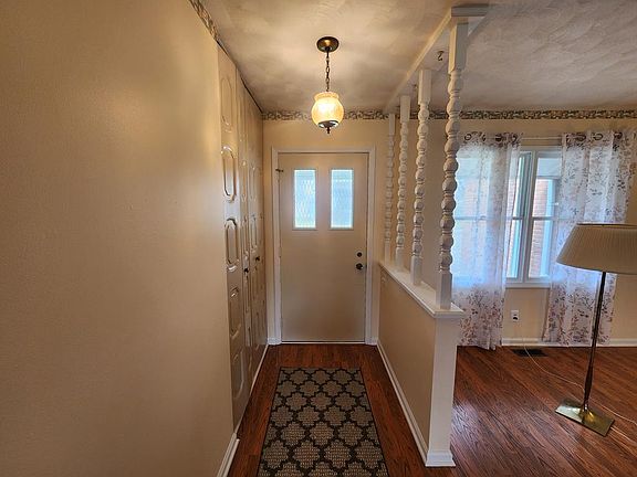 2nd image of 1300 Woodrow Ave